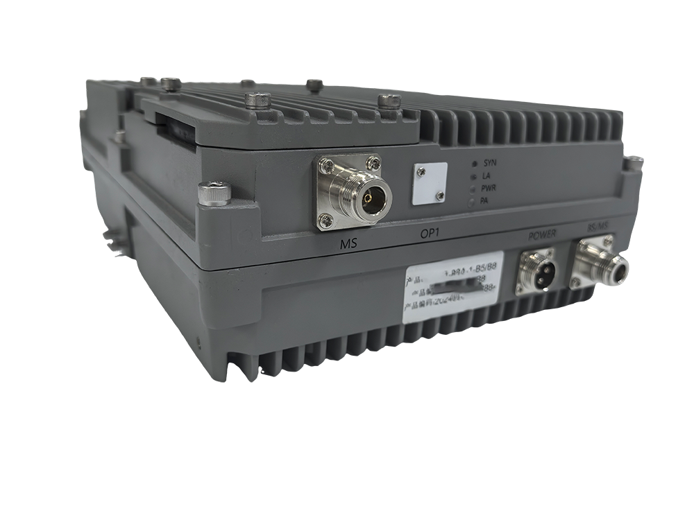  德昌三频手机信号接收器2000㎡